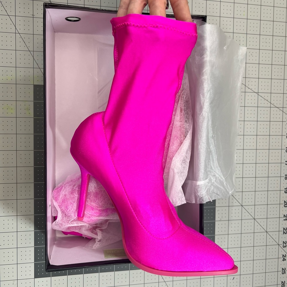 Akira Azalea Wang Pink Stiletto Booties 💕 - Picture 4 of 4